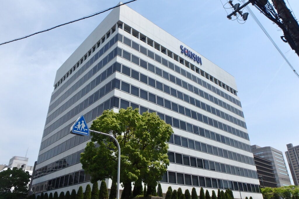 積水化学工業大阪本社（堂島関電ビル）。